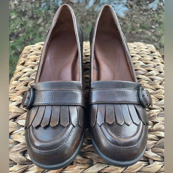 NWOT Born Lissette Brown Leather Slip On Block Heel Penny Loafers Women size 7.5 - Picture 5 of 10